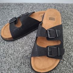 Summer sandals