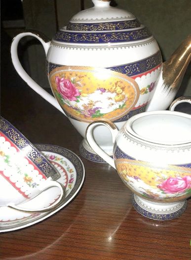 Beautiful fine bone china teaset