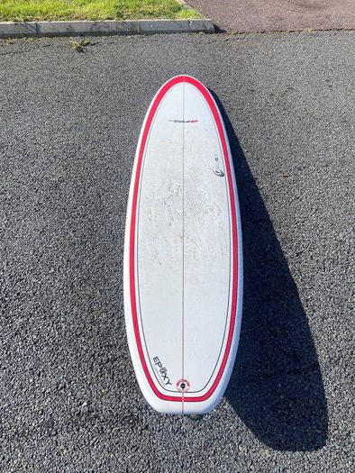 Surfboard 8ft. Excellent condition.