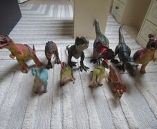 Dinosaur bundle 10 plastic/Rubber dinosaurs