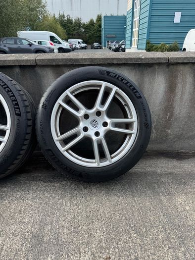 Porsche Panamera 19inch Genuine Alloy Wheels