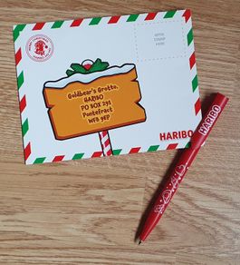 New - Santy Postcard n Pen