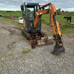 Mini digger