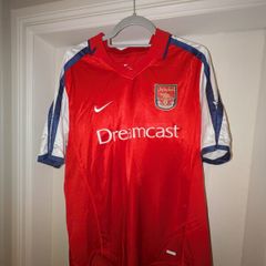 Arsenal 2001/02 Retro Home Kit. Vieira 4 on the back.