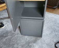 2 x cabinets - wall mountable