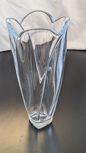 Vintage Clear Glass Tulip Petal Vase Sculptural Flower Vase 25cm