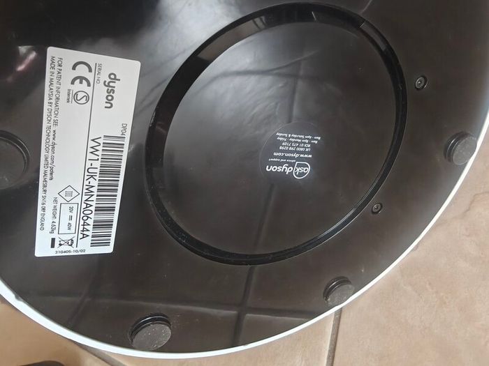 Dyson Pure Cool DP04 Air Purifier Fan App Controlled  83% Filters