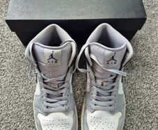Nike Air Jordan 1 Mid uk 9.5