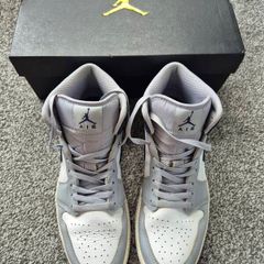Nike Air Jordan 1 Mid uk 9.5