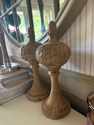 New 37cm high wood effect pumpkin finial with whitewash finish