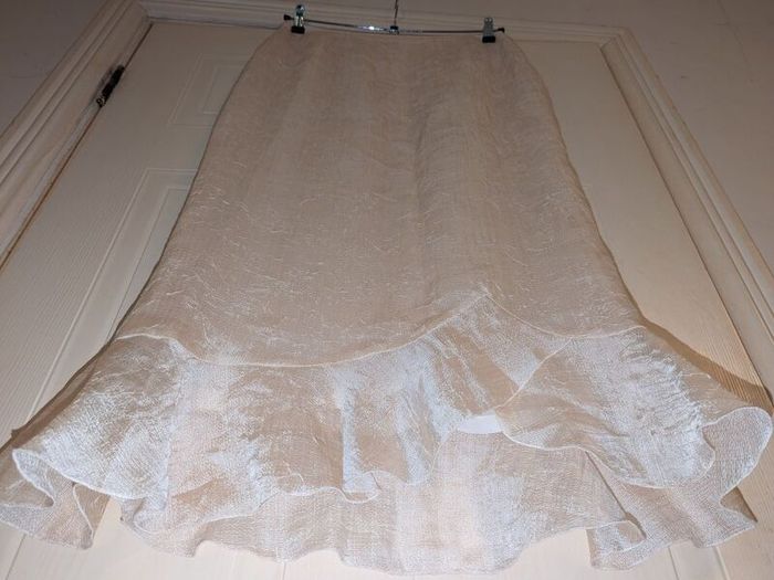 stunning ivory midi skirt from Libra.