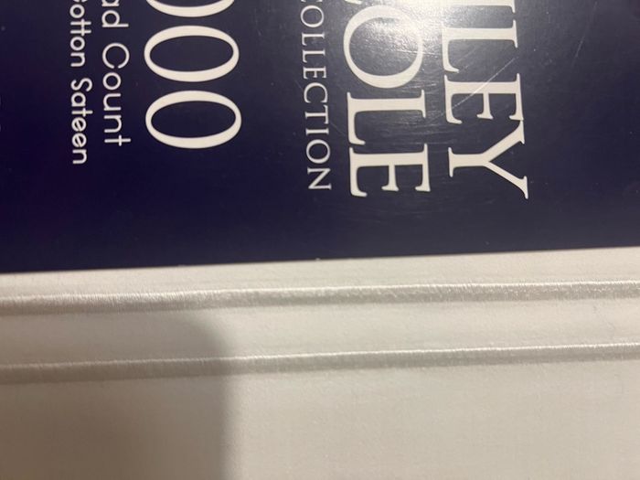 Duvet set Bailey &cole brand new- 1000 thread count!!