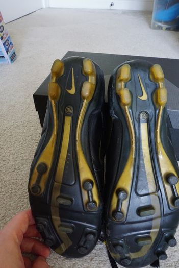Football Boots Nike Total 90 Supremacy Black/Gold (2006) Size 7.5UK FG
