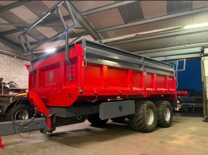 Dump Trailer Buckets Forks