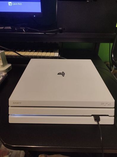 Ps4 Pro 1TB : Model CUH 7216B / Firmware 12.0