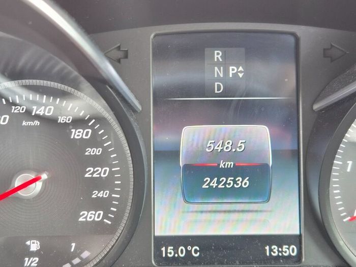 Mercedes-Benz V-Class 2016