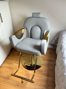 Beauty chair