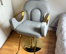 Beauty chair