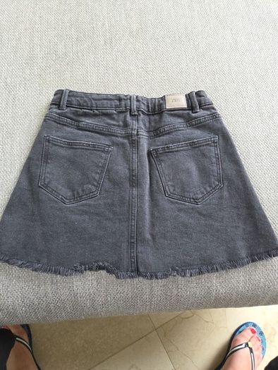 Zara girls black denim skirt age 8