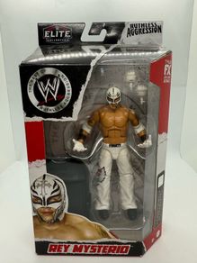 wwe elite Ruthless Agression Rey Mysterio action figure (damaged packaging )