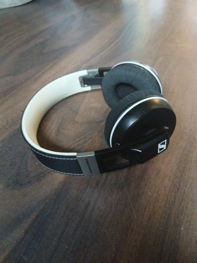 Sennheiser Urbanite headphones