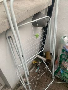 Clothes line (damaged)