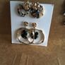 2 pair of earrings Image 2