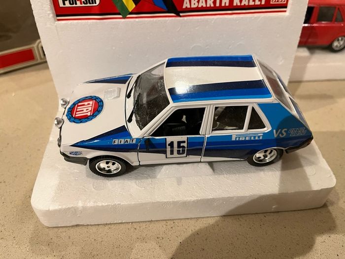 Fiat Ritmo Strada Abarth Rally 1/25 Polistil