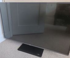 LG smart TV 43"