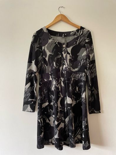 Izabel London ladies dress size 12 New without tags