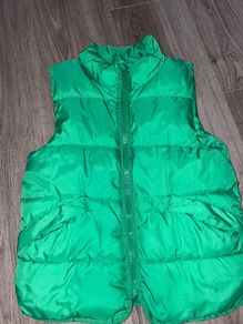H and M Green Gilet Size 6-8 years