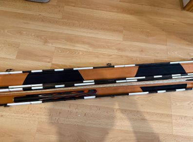 Mark Richard's pool cue + case + taom chalk