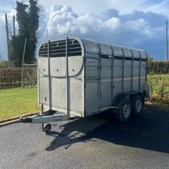 Cattle trailer