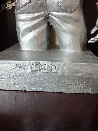 80s RIFLE Jeans and Jackets statue very heavy