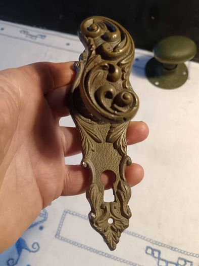 Victorian Double Door Handle