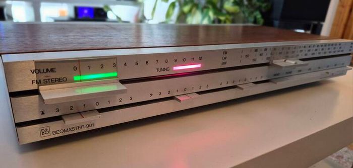 Bang & Olufsen Beomaster 901
