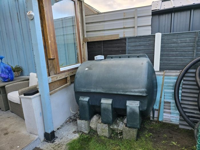 Free oil Tank