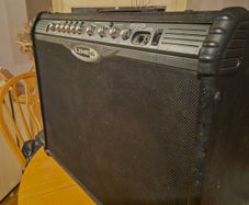 line 6 spider 11 150 watt digital modelling guitar amp