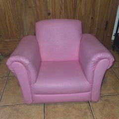 kids pink chair