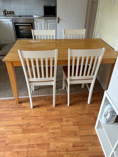 Table and Chairs Kitchen