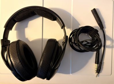 Sennheiser HD 560S, Open back reference-grade Over Ear headphones