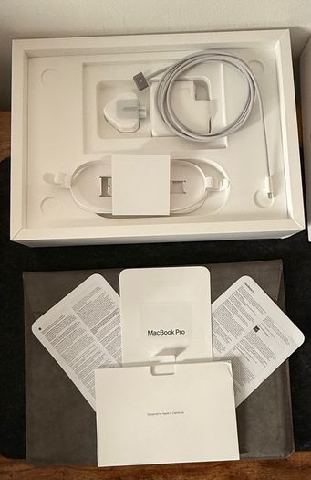 MacBook Pro 14 M2 2023 Mint Condition Model A2779