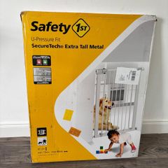 Tall Safety Gate (unopened)