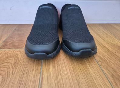 Skechers