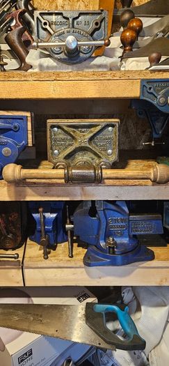 metal set of drawerw