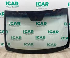2012 Hyundai i40 Front Windshield / Windscreen