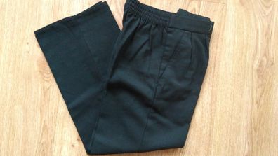 SALE E2  Boys Black trousers. Age 6-7