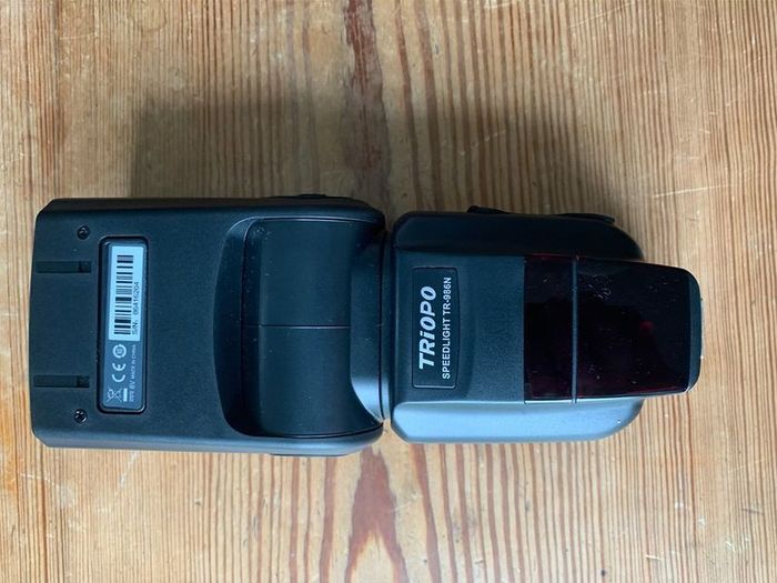 New Triopo TR-986N Flash for Nikon or Canon