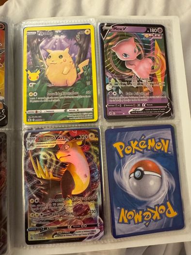 Pokemon Cards Bundle 200 Cards Spanish V, VMAX, GX & Full Art Styles