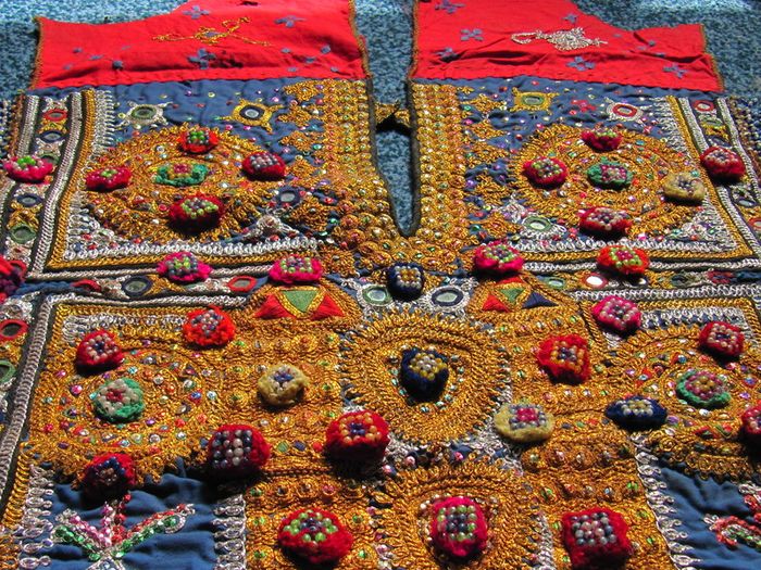 Vintage Traditional Pakistani Dress Front
